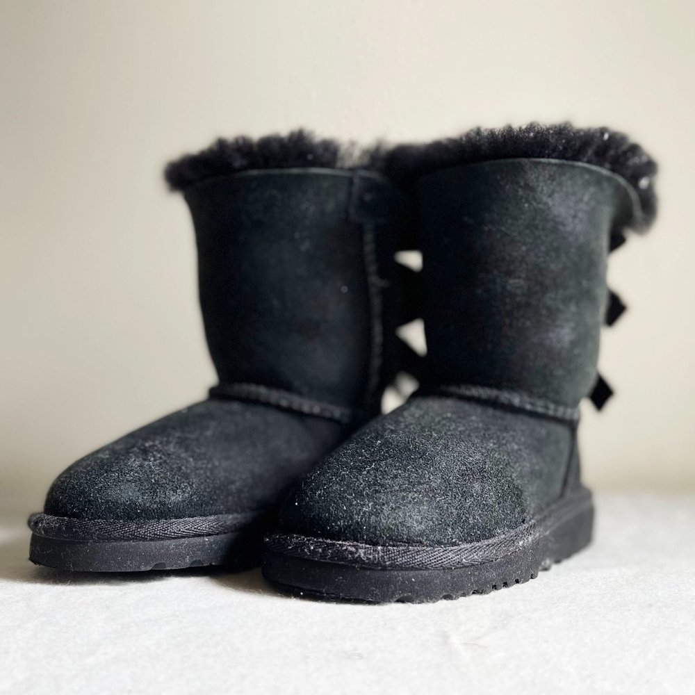 Toddler black Bailey bow ll UGG boots